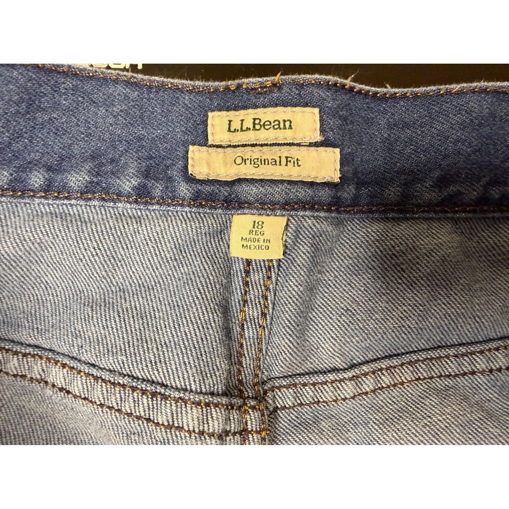 LL Bean Original Fit Straight Leg Jeans Womens 18 Reg Medium Wash Blue Cotton - Picture 5 of 10